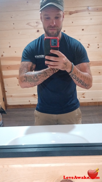 Alex324r American Man from Arlington