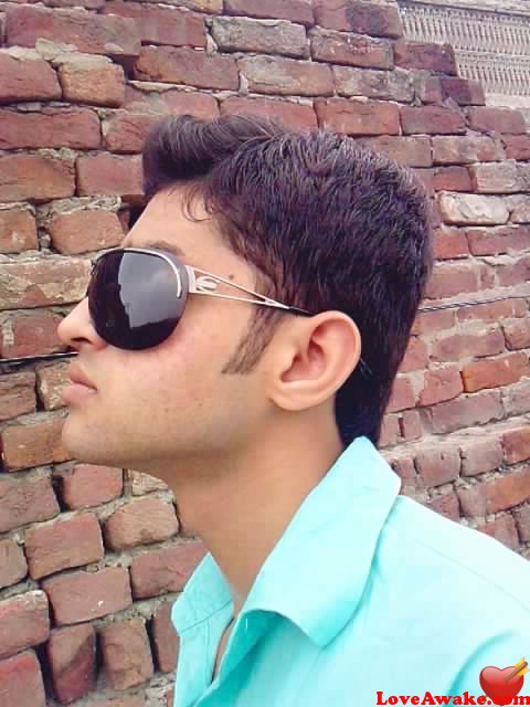 shahrukh44 Pakistani Man from Gujranwala