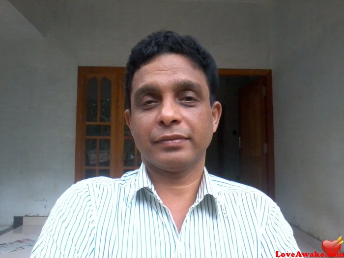 noyi Indian Man from Kozhikode (ex Calicut)