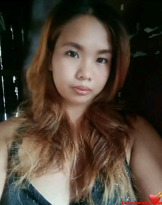 Xelle Filipina Woman from Manila