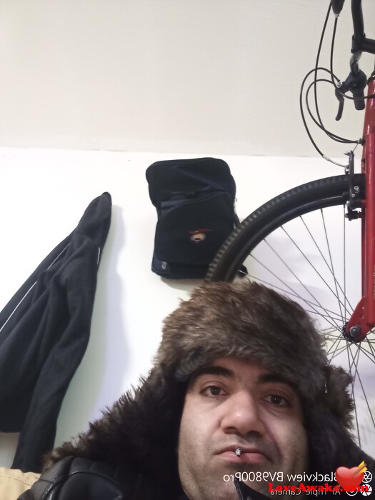 Casualsmoker UK Man from Colindale