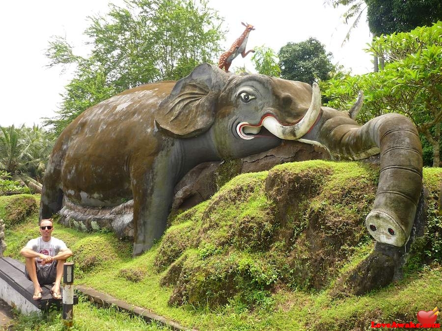 Kostijn Indonesian Man from Denpasar, Bali