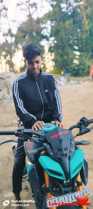 Rishu1109 Indian Man from Guwahati