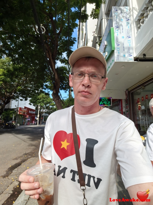 direk009 Vietnamese Man from Nha Trang