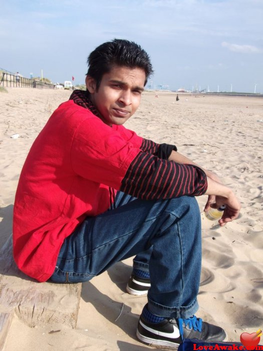 mudi1983 UK Man from London