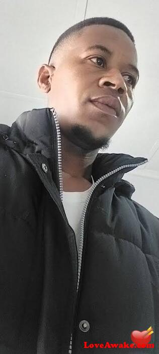 Mbhoma33 African Man from Pretoria