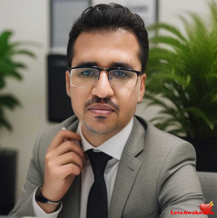 Hakim7 Yemeni Man from Ibb