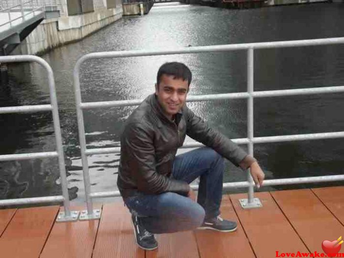 bhutta87 UK Man from Kings Norton