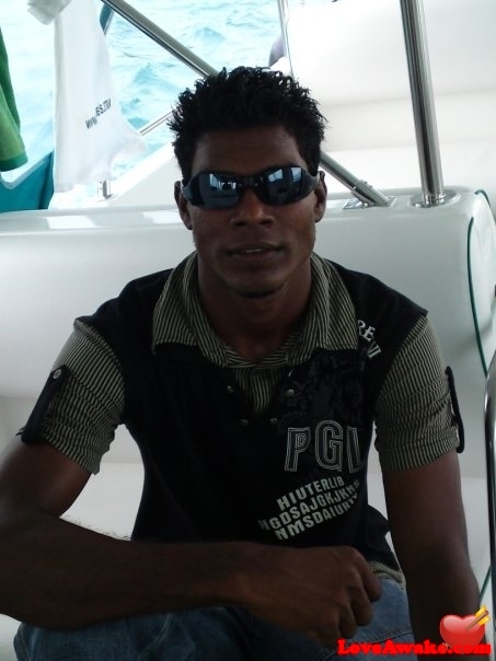 iboo-101 Maldives Man from Male