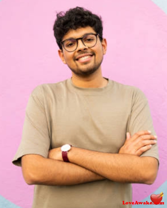 Cool2appy Indian Man from Mumbai (ex Bombay)