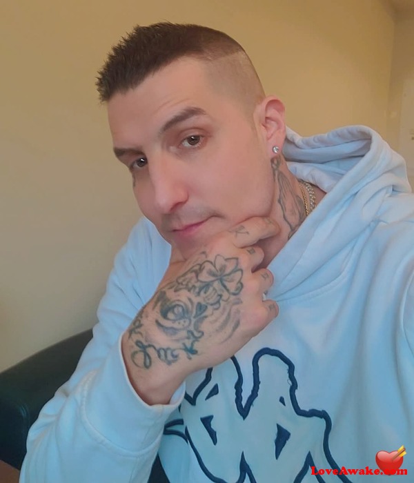lookin4fun10 Canadian Man from Kelowna