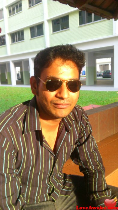 Divagar Singapore Man from Jurong/Singapore