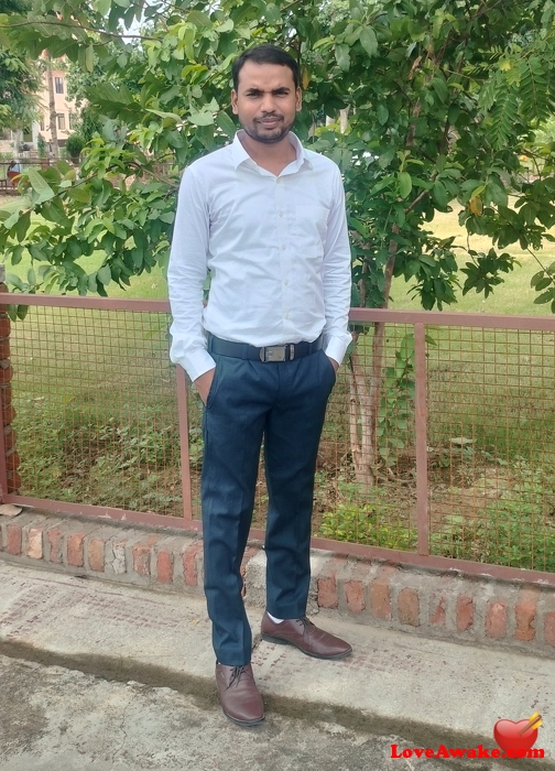 Nit92 Indian Man from Varanasi