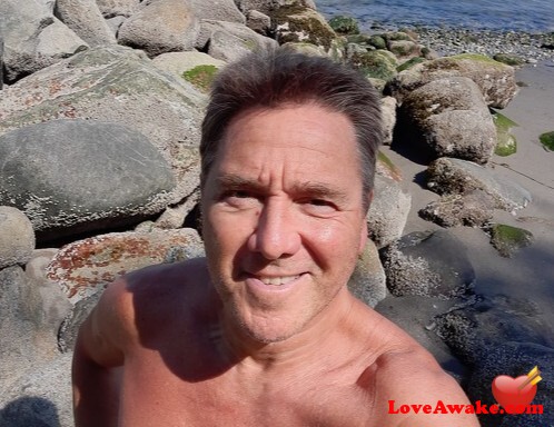 Barefootpoet Canadian Man from Vancouver