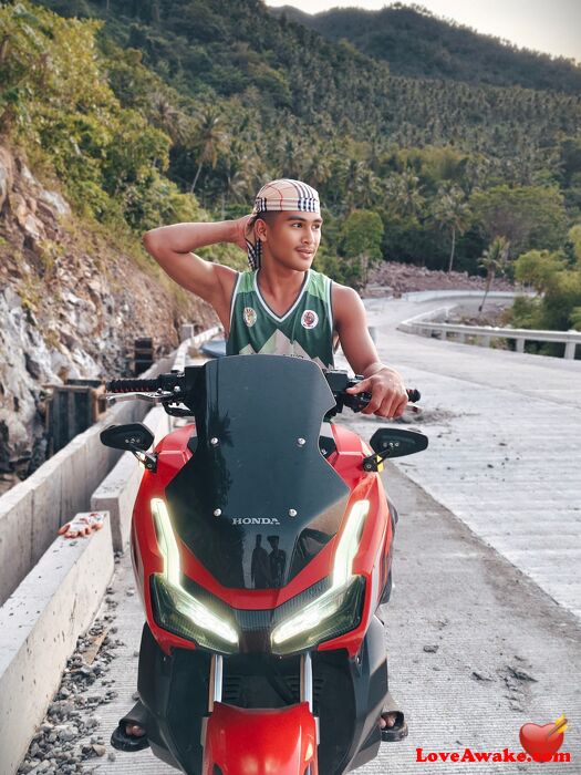 Greyyy Filipina Man from Pasay, Luzon