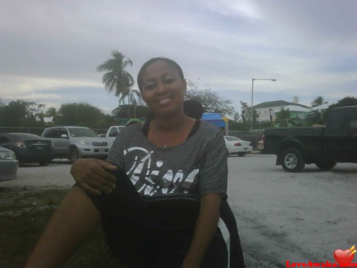 africanqueen95 Bahamian Woman from Nassau