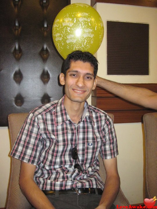 umarz Pakistani Man from Lahore
