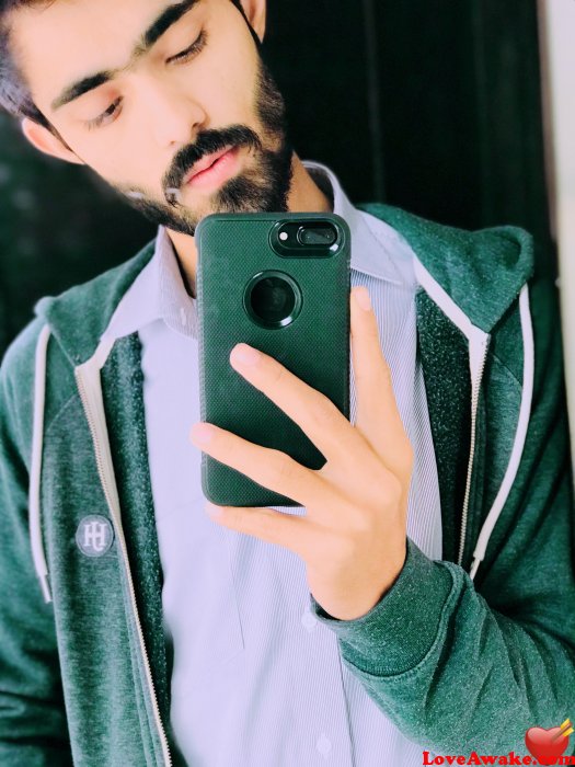 Hamza6335 Pakistani Man from Lahore
