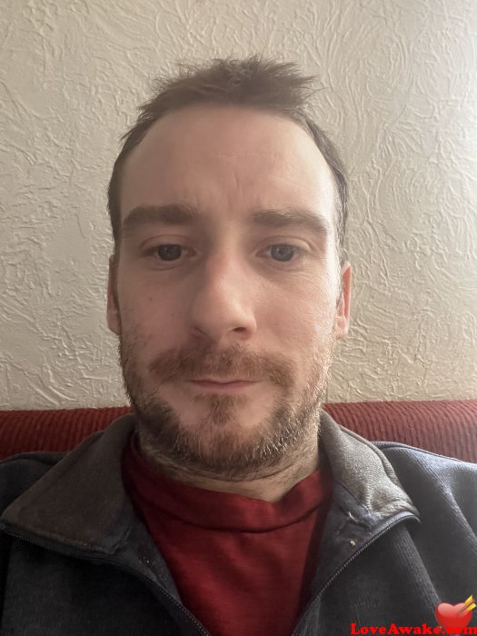 MADclarkey88 Canadian Man from Kitchener