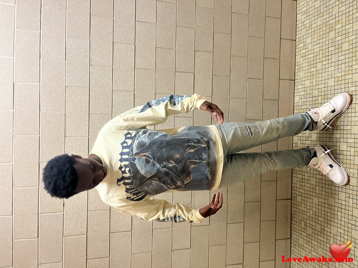 Snapsowymxri American Man from Rockford