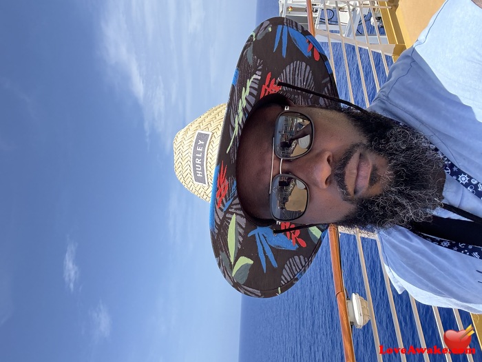 Marowe7 Honduran Man from Roatan