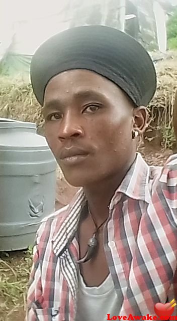 Loyiyiso African Man from Mcelu