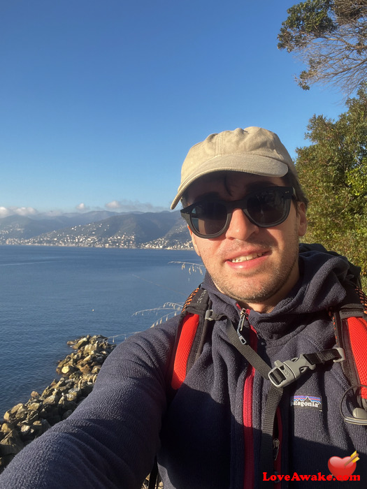 human314 Italian Man from Milan = Milano