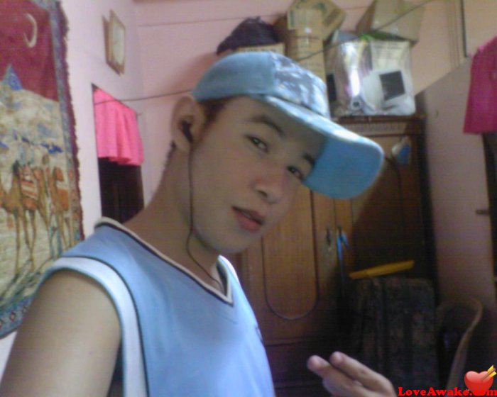 sunken06 Filipina Man from Tarlac, Luzon