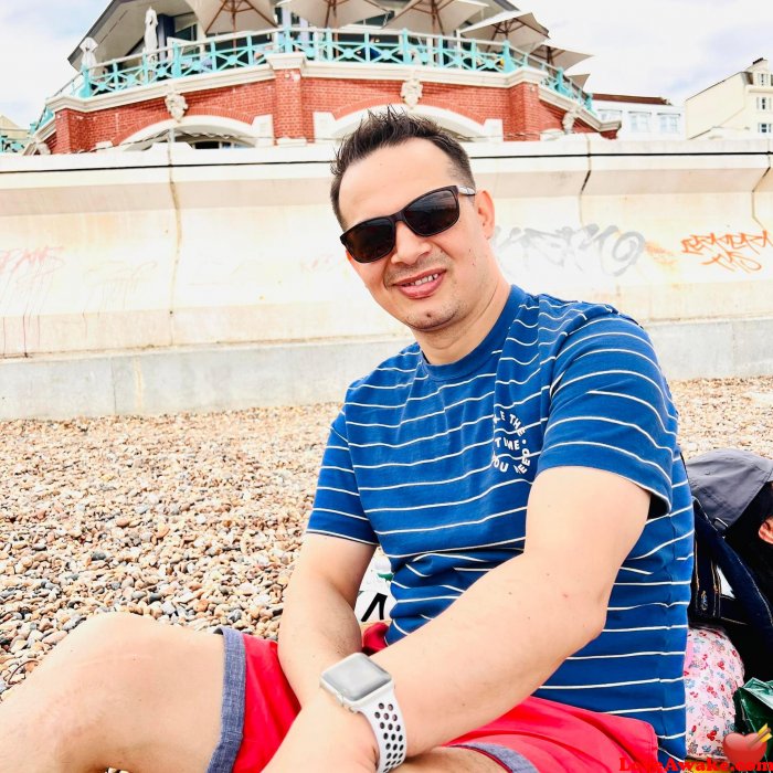 Laszlo4343 UK Man from London