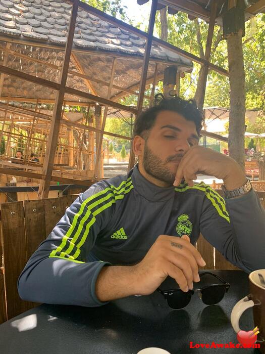 Rezo6 Iranian Man from Tehran
