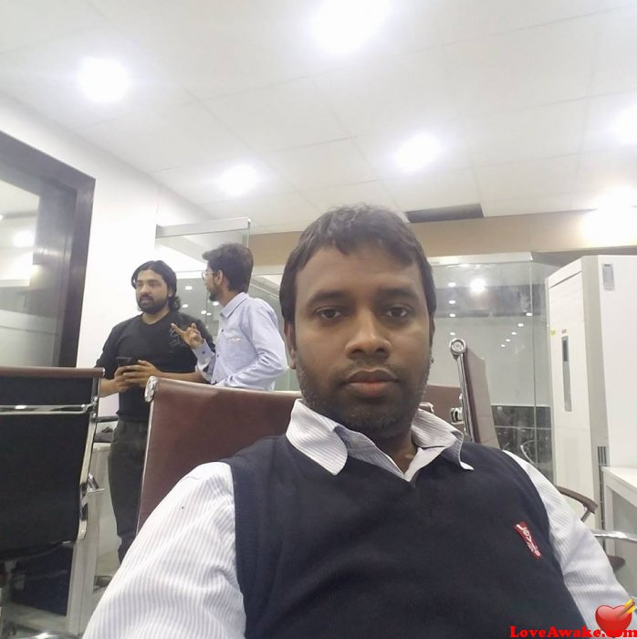 Sheikh-Hammad Pakistani Man from Karachi