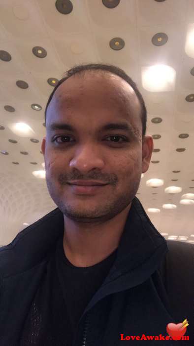 jrohan Indian Man from Mumbai (ex Bombay)