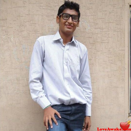raees123 Pakistani Man from Lahore