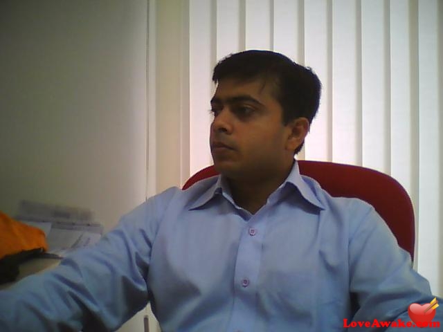 aloneandlonely Indian Man from Ahmedabad