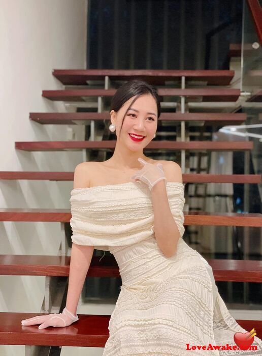 DaoHuong212 Vietnamese Woman from Hoi An