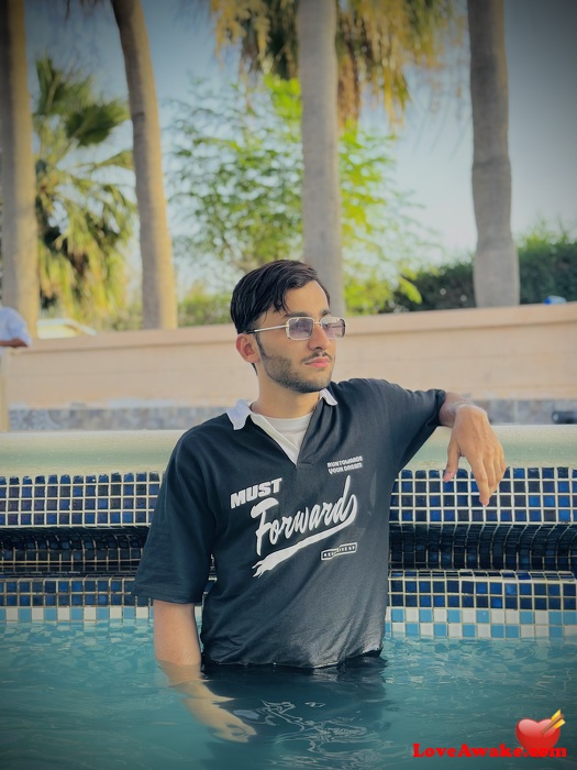 ff1999 Bahraini Man from Muharraq