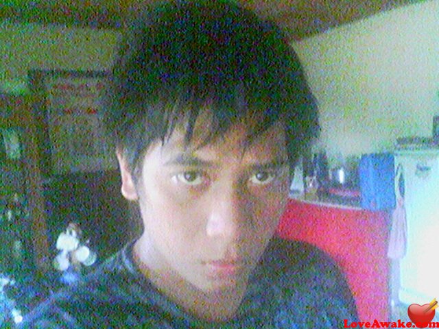 JC10 Filipina Man from Manila