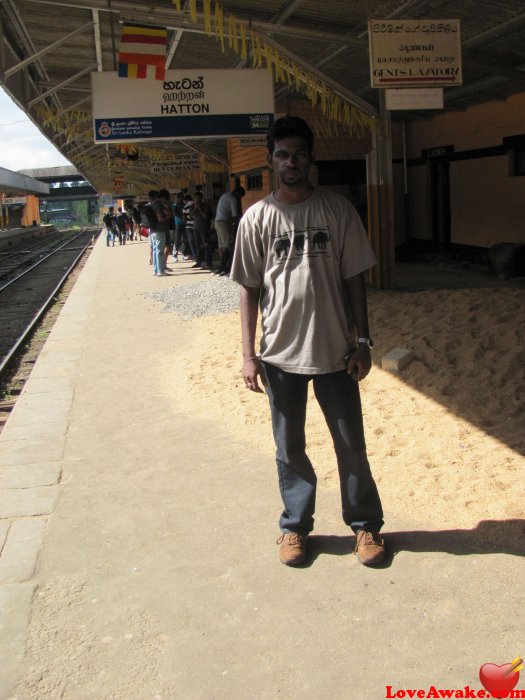 priyankaraT Sri Lankan Man from Colombo