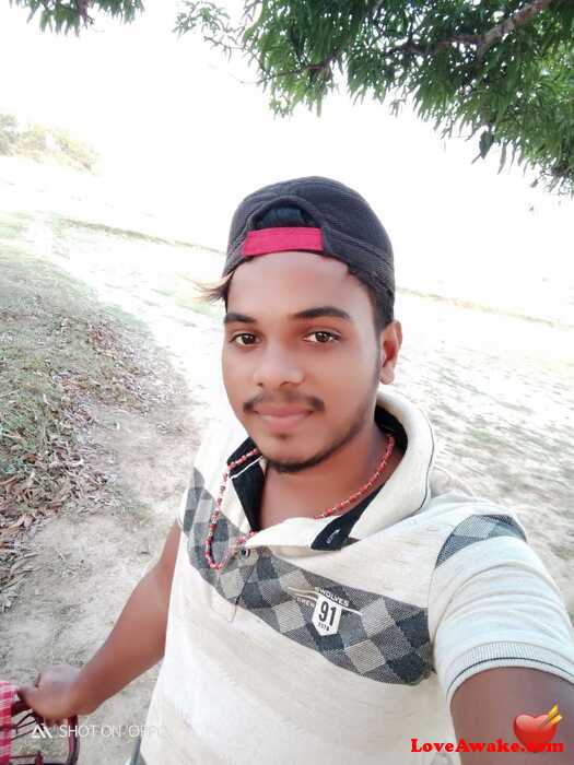 Muna456 Indian Man from Paradip Garh