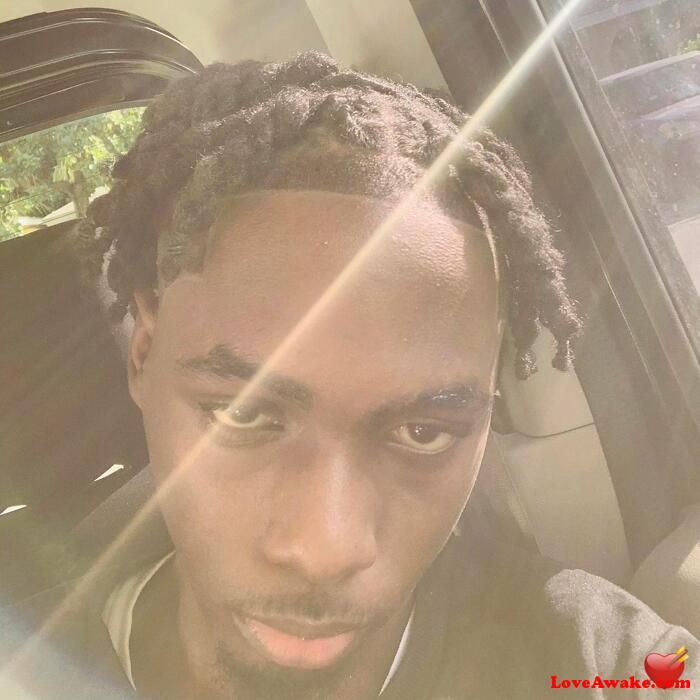 quetin777 Bahamian Man from Nassau