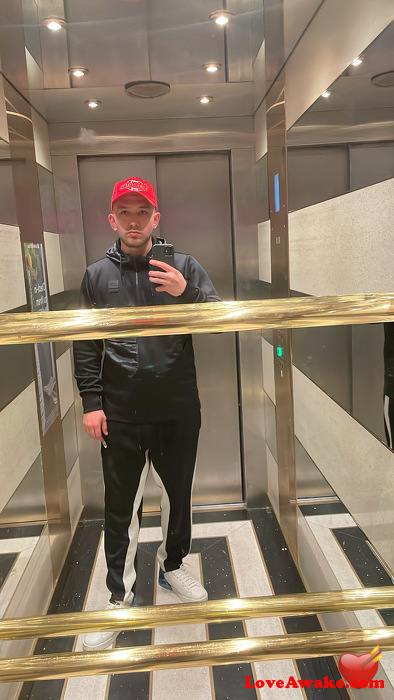 Bobby1102 Austrian Man from Wien = Vienna