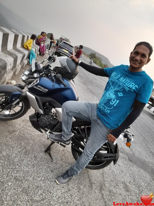 Sotti Indian Man from Navi Mumbai