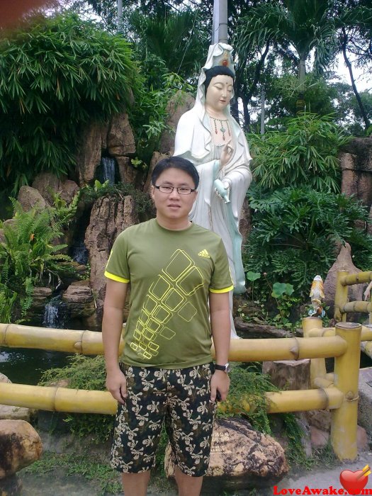 sii-dl Malaysian Man from Johor Bahru