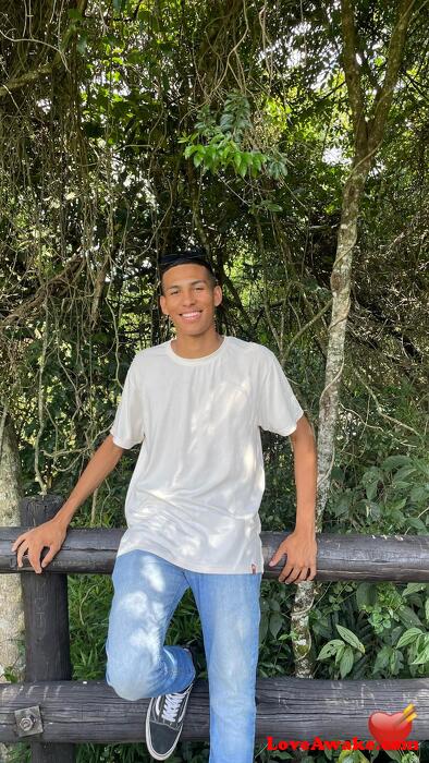 Matheusklg Brazilian Man from Curitiba