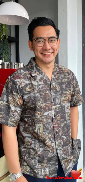 HeyReyes Malaysian Man from Alor Setar