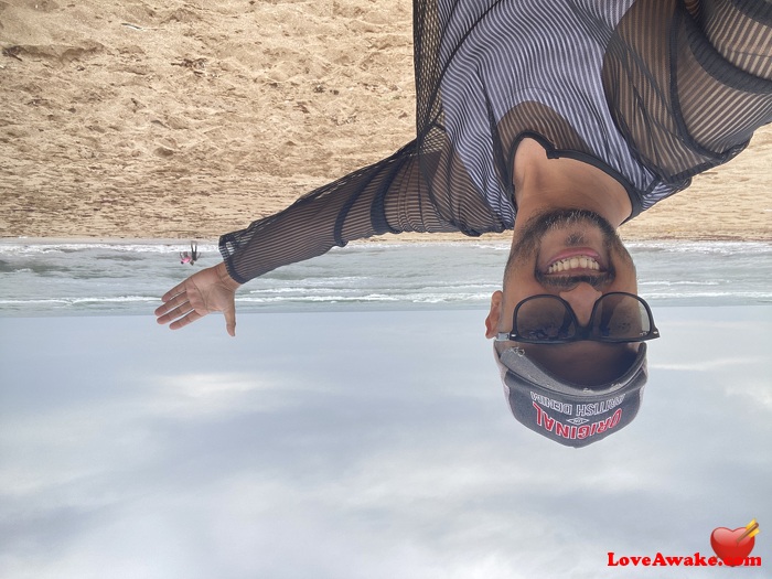 MrSaan Kuwaiti Man from Kuwait