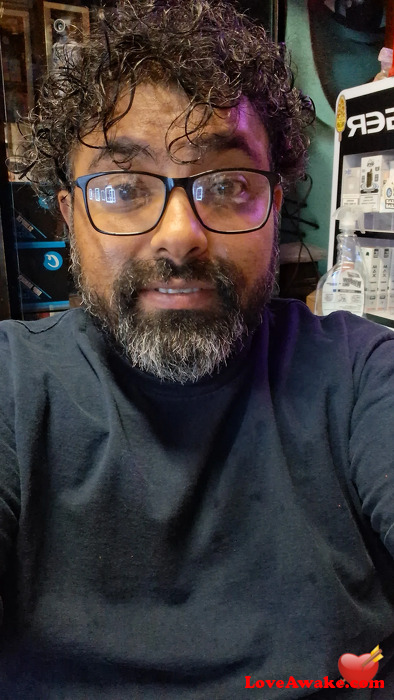 Manny32376 American Man from Los Angeles