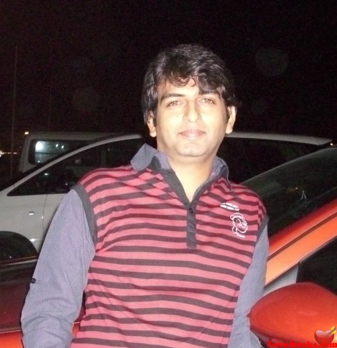 ronnie-ahuja Indian Man from Chandigarh