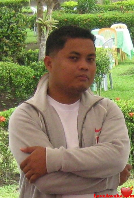 nhoerwin Filipina Man from Legaspi