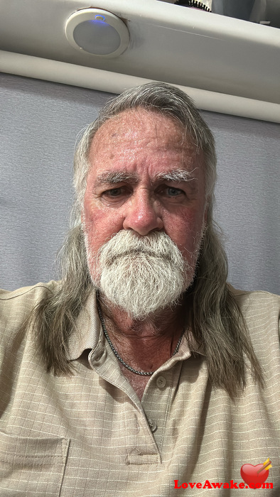 Whogivsa Australian Man from Ipswich